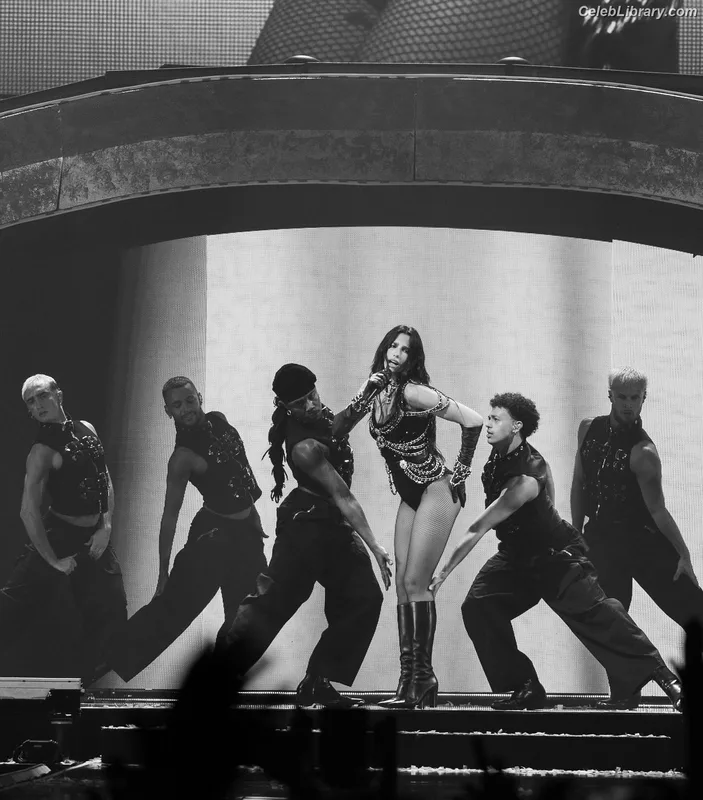 Dua Lipa photo 22 of 7804