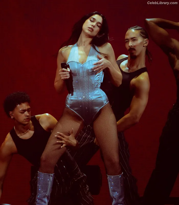 Dua Lipa photo 24 of 7804