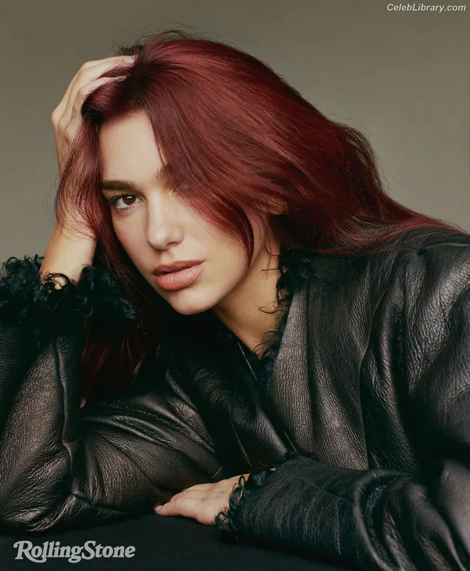 Dua Lipa photo 1 of 7804