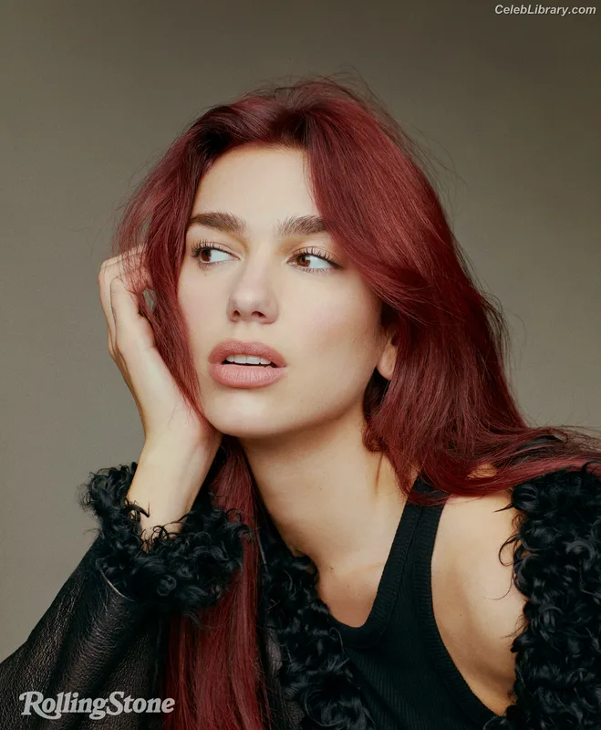 Dua Lipa photo 2 of 7804