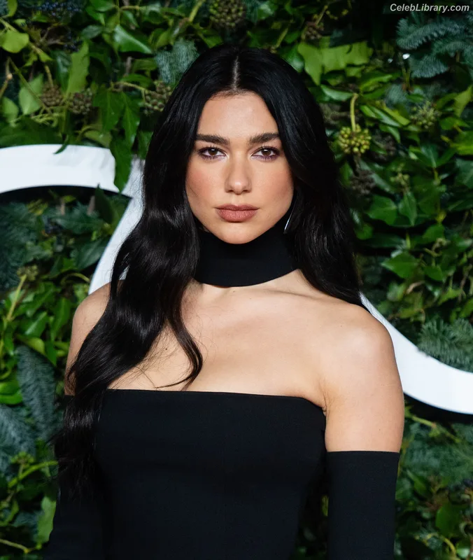 Dua Lipa photo 4 of 7804