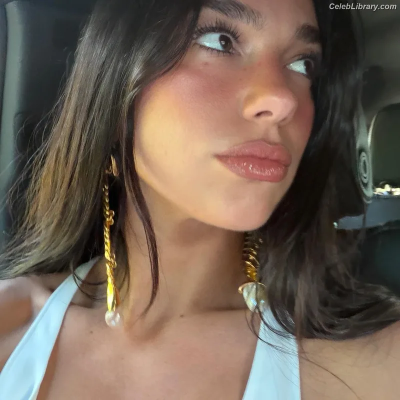 Dua Lipa photo 12 of 7804