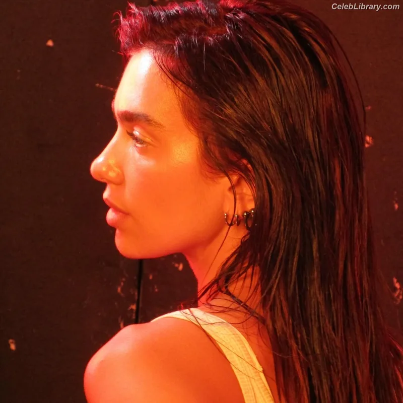 Dua Lipa photo 22 of 7804