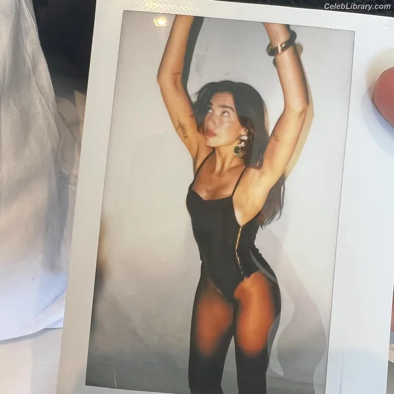 Dua Lipa photo 24 of 7804