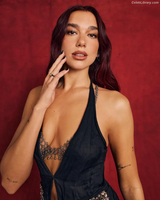 Dua Lipa photo 18 of 7804