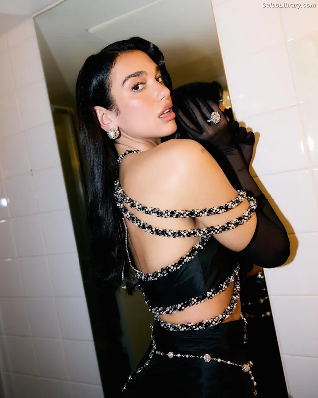 Dua Lipa photo 24 of 7804