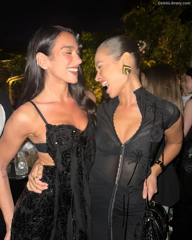 Dua Lipa photo 12 of 7804