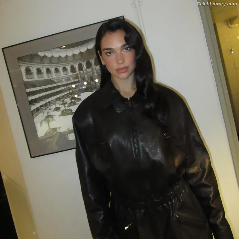 Dua Lipa photo 22 of 7804