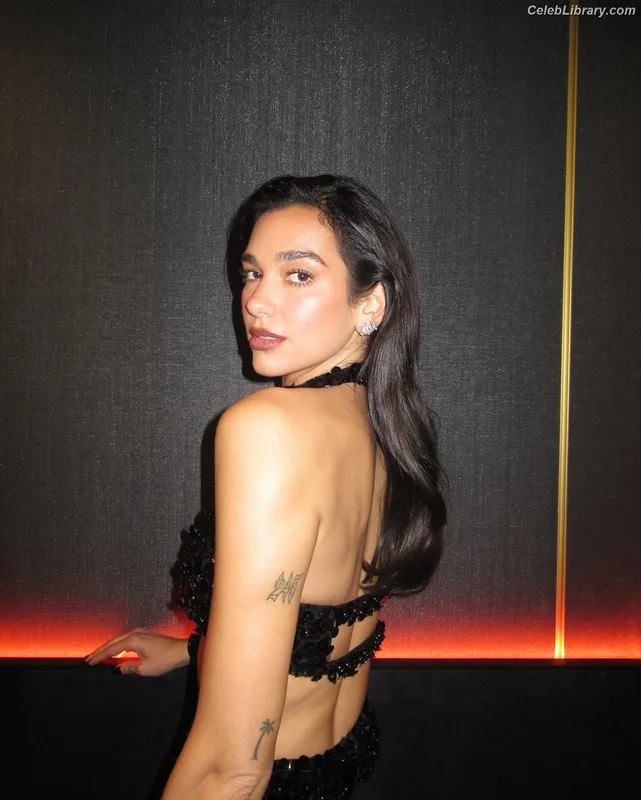 Dua Lipa photo 9 of 7804
