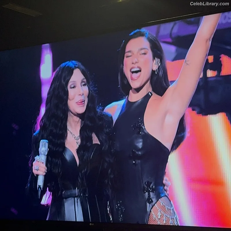 Dua Lipa photo 16 of 7804