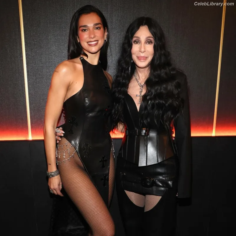 Dua Lipa photo 17 of 7804