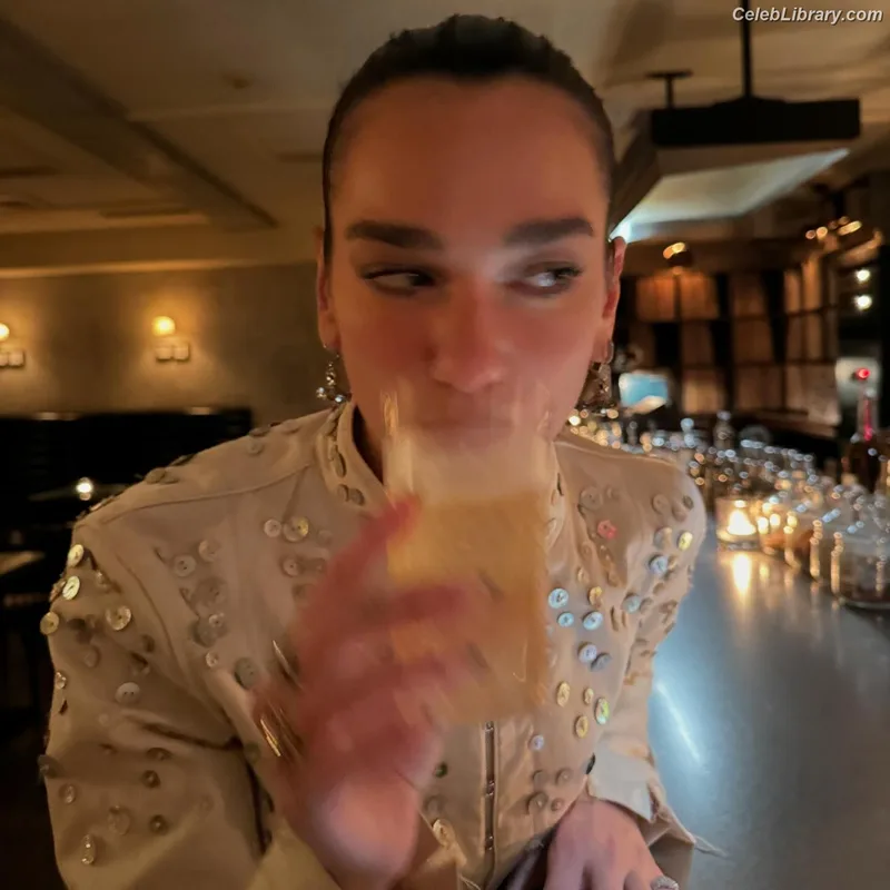 Dua Lipa photo 5 of 7804