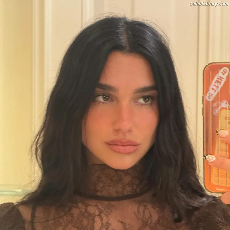 Dua Lipa photo 6 of 7804