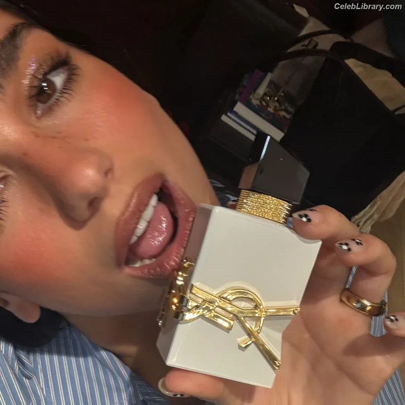 Dua Lipa photo 24 of 7804