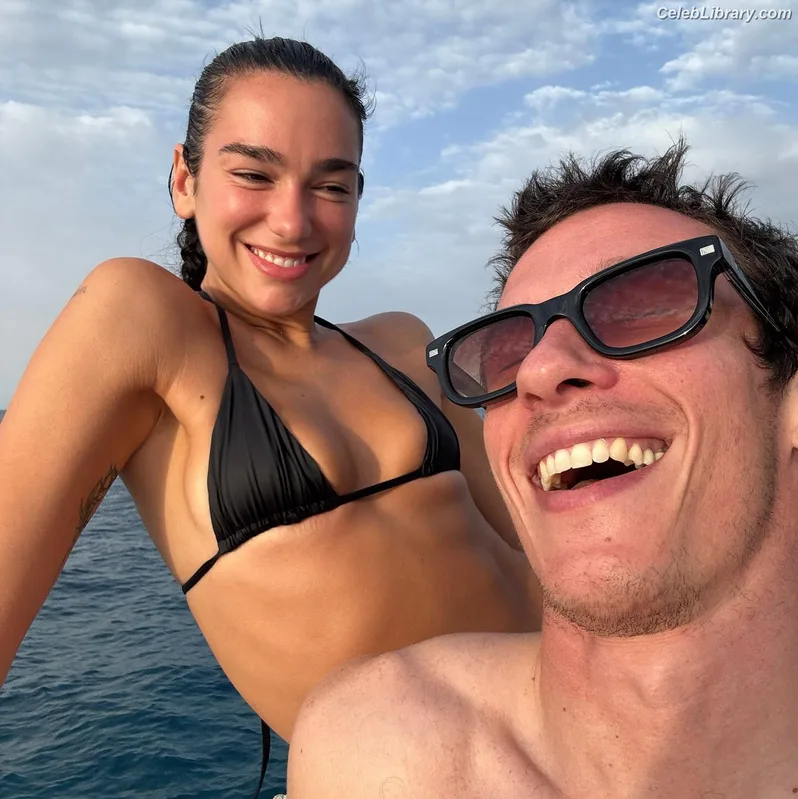 Dua Lipa photo 9 of 7804