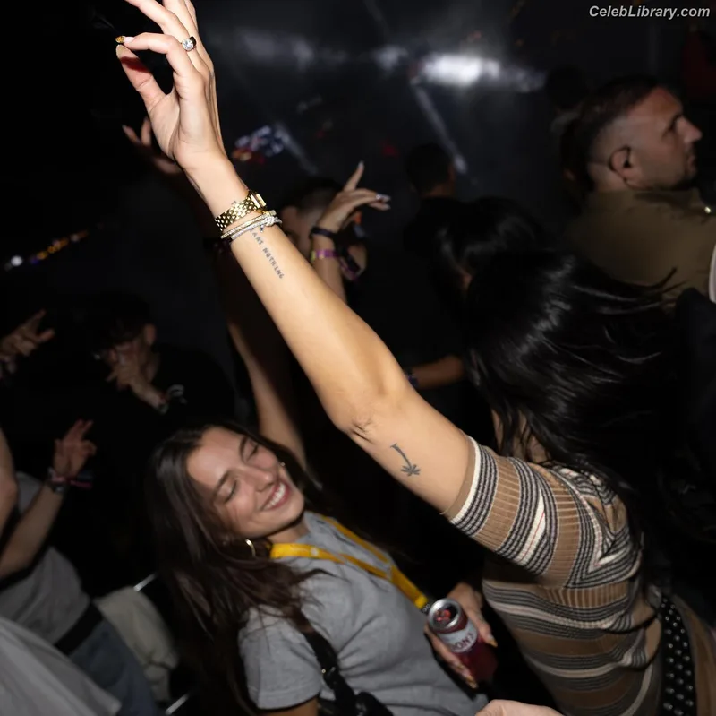 Dua Lipa photo 15 of 7804