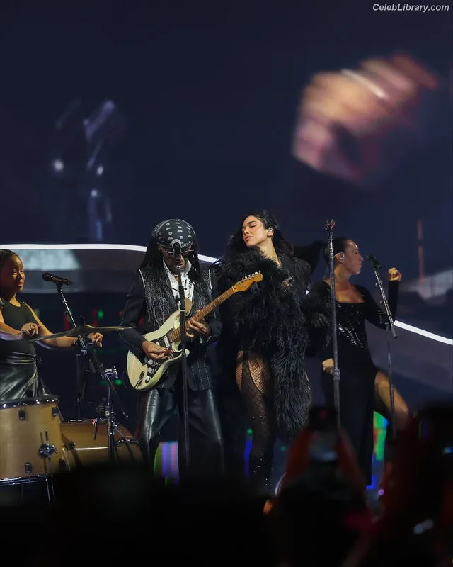 Dua Lipa photo 4 of 7804