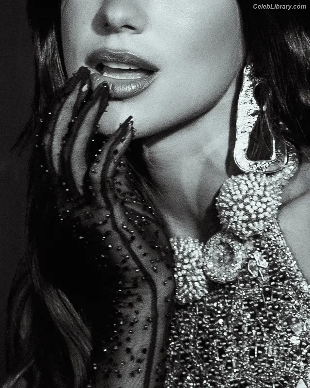 Dua Lipa photo 3 of 7804