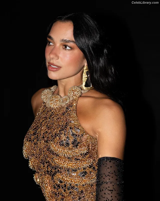 Dua Lipa photo 4 of 7804