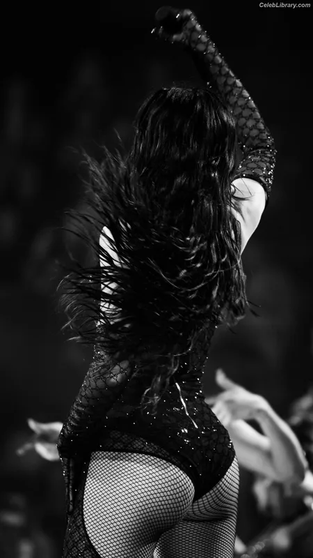 Dua Lipa photo 21 of 7804