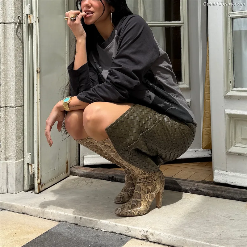 Dua Lipa photo 4 of 7804