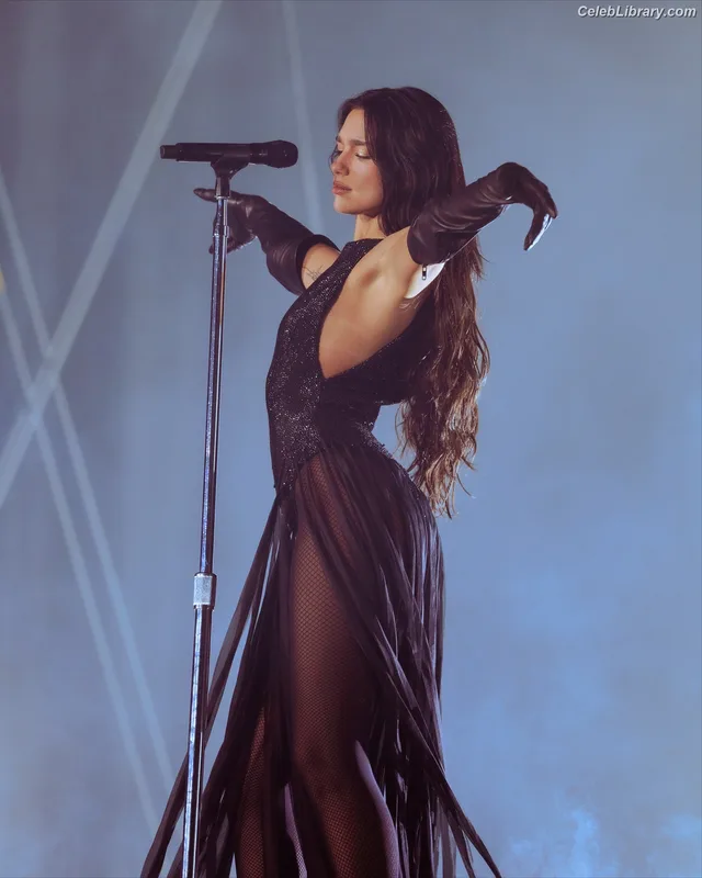 Dua Lipa photo 5 of 7804