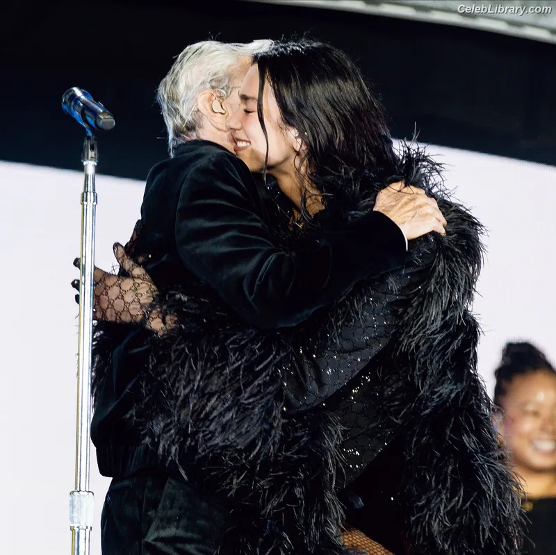 Dua Lipa photo 19 of 7804