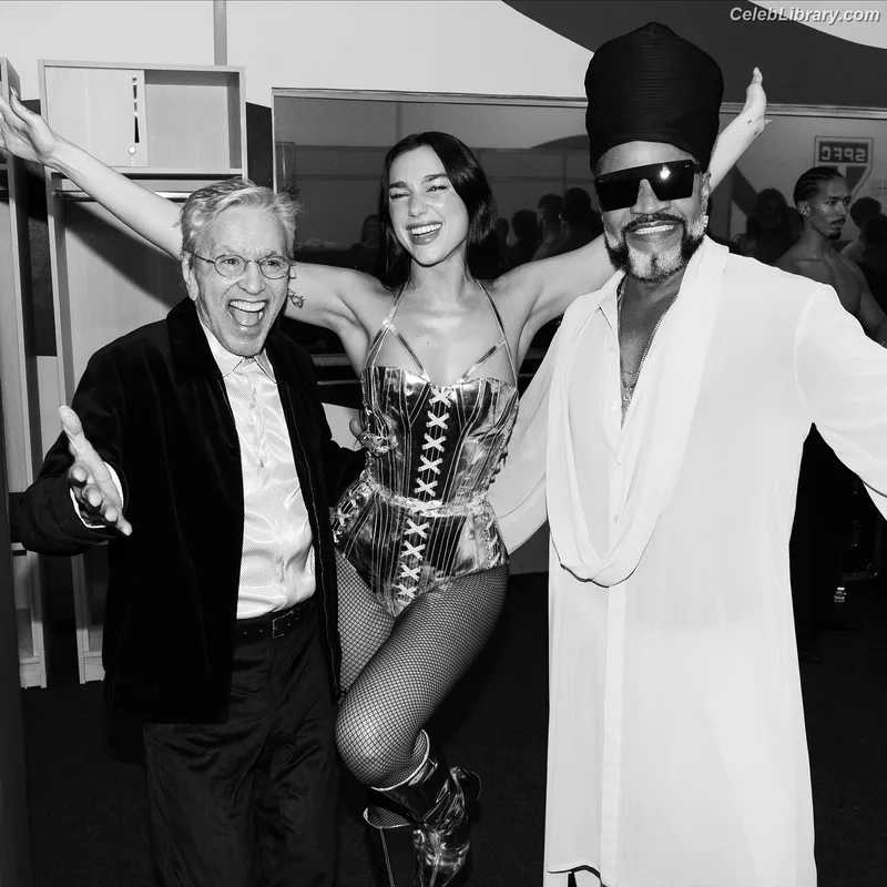 Dua Lipa photo 21 of 7804