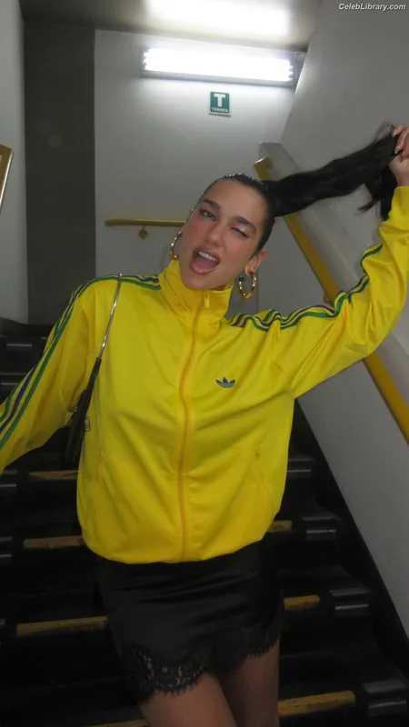 Dua Lipa photo 6 of 7804