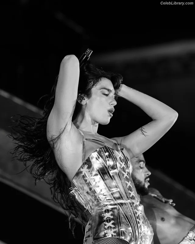 Dua Lipa photo 19 of 7804