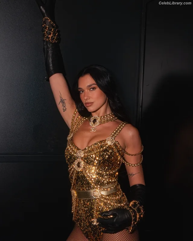 Dua Lipa photo 7 of 7804