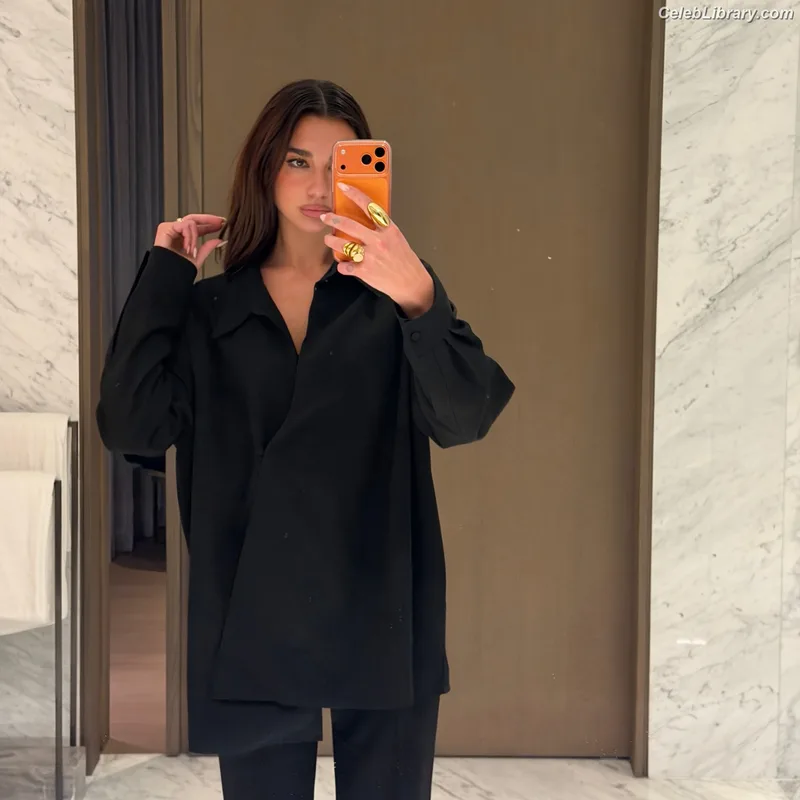 Dua Lipa photo 6 of 7804