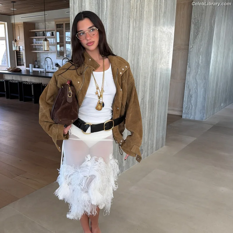 Dua Lipa photo 13 of 7804