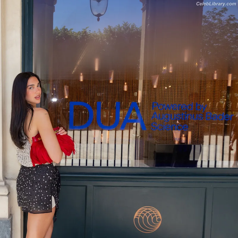 Dua Lipa photo 24 of 7804