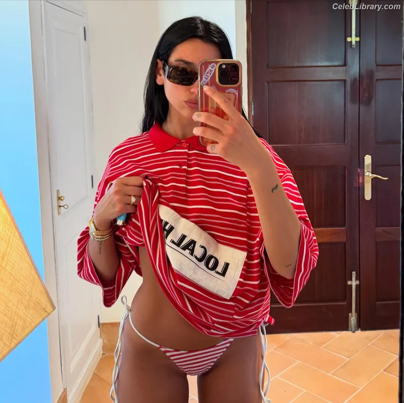 Dua Lipa photo 6 of 7804