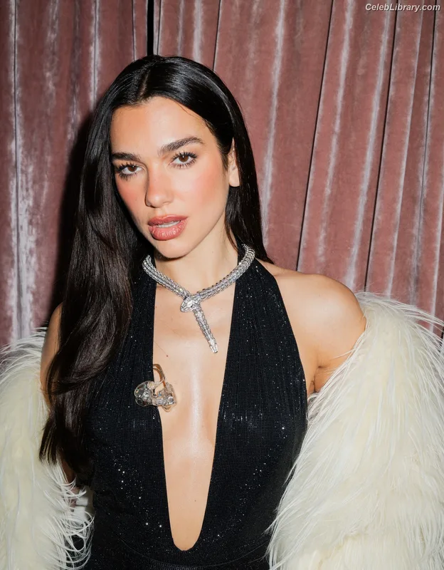Dua Lipa photo 20 of 7804