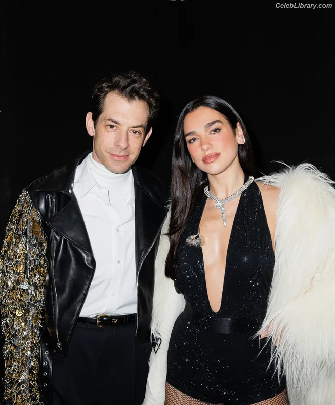 Dua Lipa photo 23 of 7804