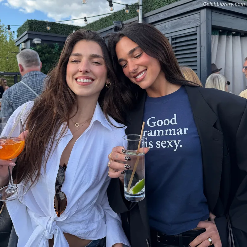Dua Lipa photo 19 of 7804
