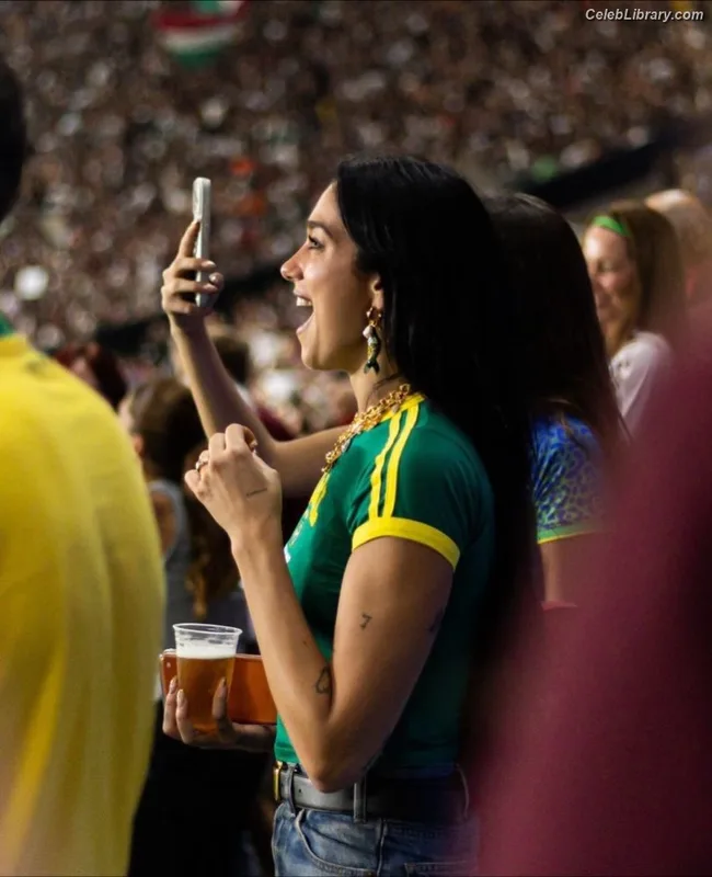 Dua Lipa photo 14 of 7804