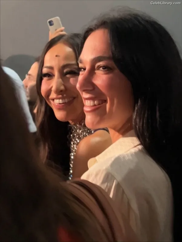 Dua Lipa photo 4 of 7804