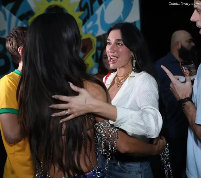 Dua Lipa photo 6 of 7804
