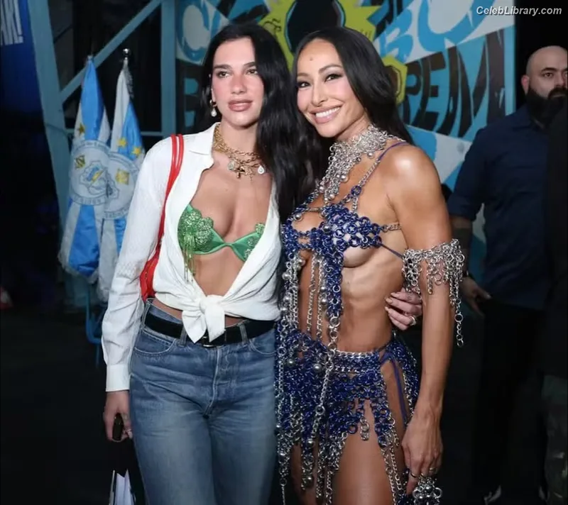 Dua Lipa photo 15 of 7804