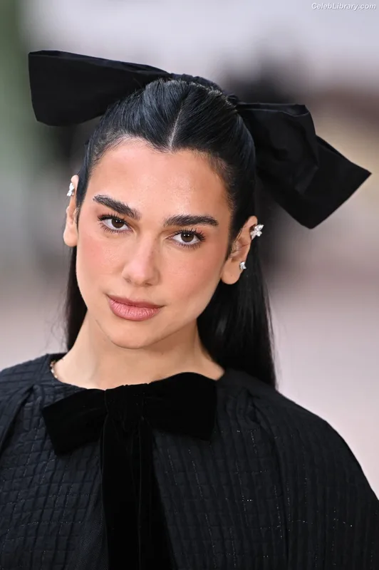 Dua Lipa photo 24 of 7804
