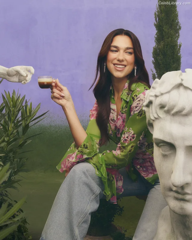Dua Lipa photo 6 of 7804