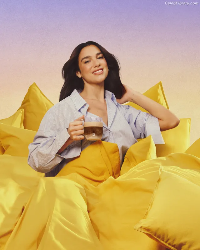 Dua Lipa photo 7 of 7804