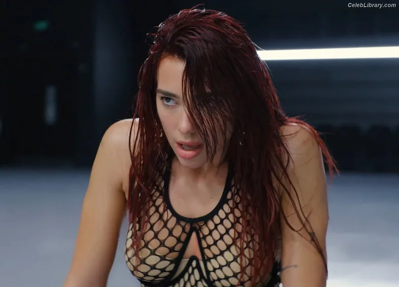 Dua Lipa photo 7 of 7804