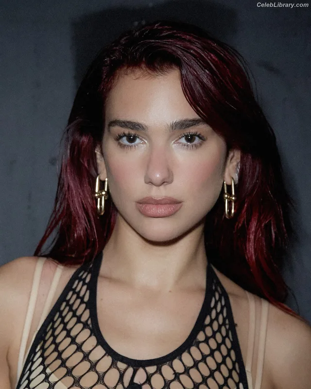 Dua Lipa photo 16 of 7804