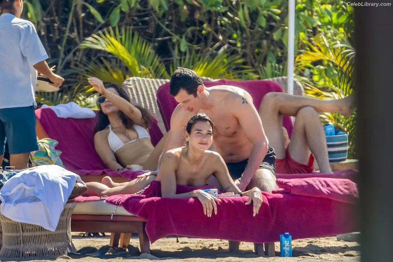 Dua Lipa photo 5 of 7804