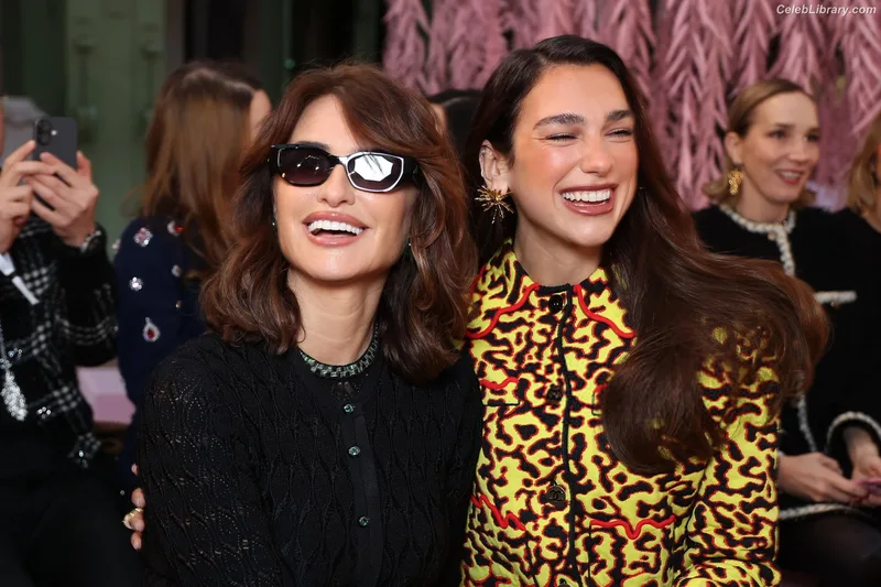 Dua Lipa photo 6 of 7804