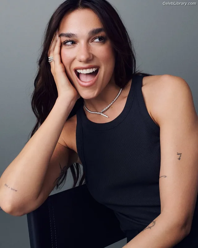 Dua Lipa photo 14 of 7804